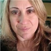 Insegnante di materie scientifiche e letterarie per alunni di scuola elementare, media e superiore